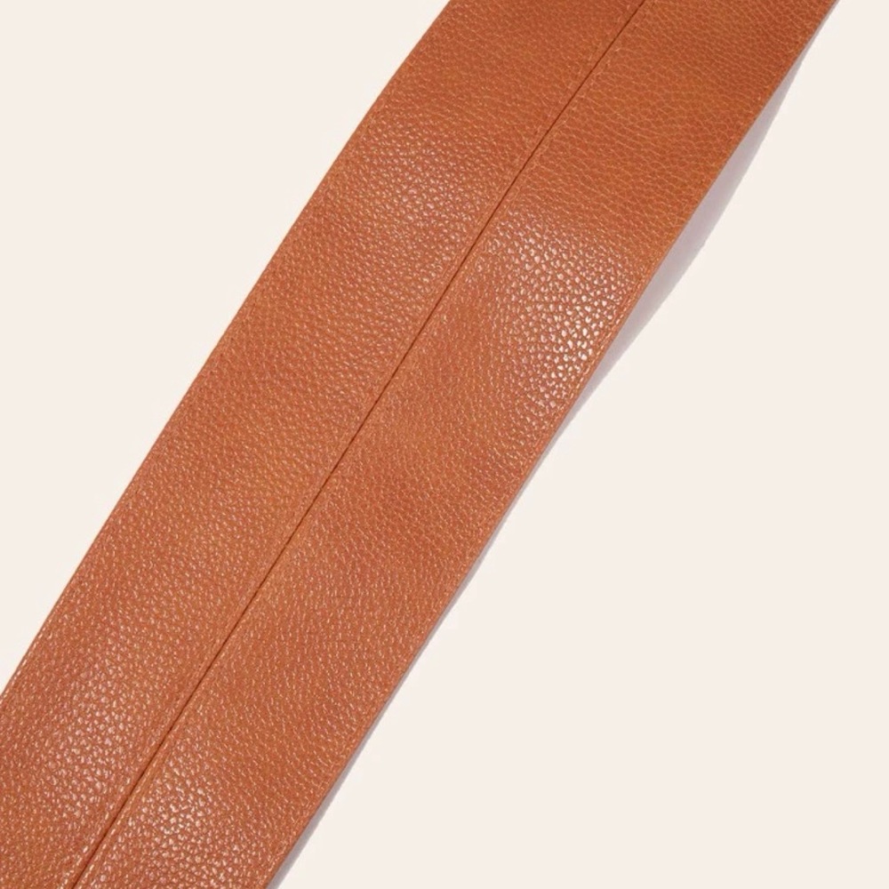 Bow Tie Wide Belt - Picture 4 of 4